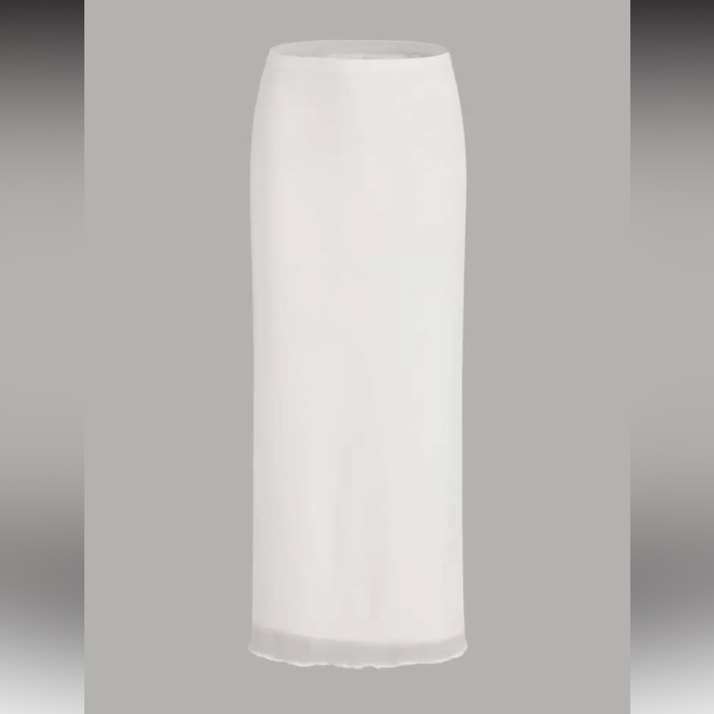 White maxi skirt